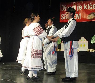 Divan je kiceni Srijem2015-2-m